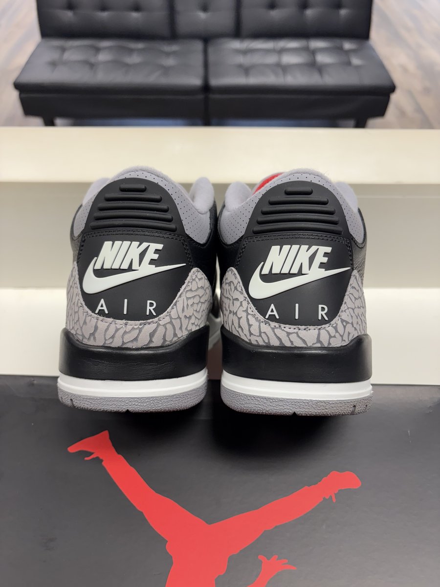 Jordan 3 Black Cement Pre-owned Size 11