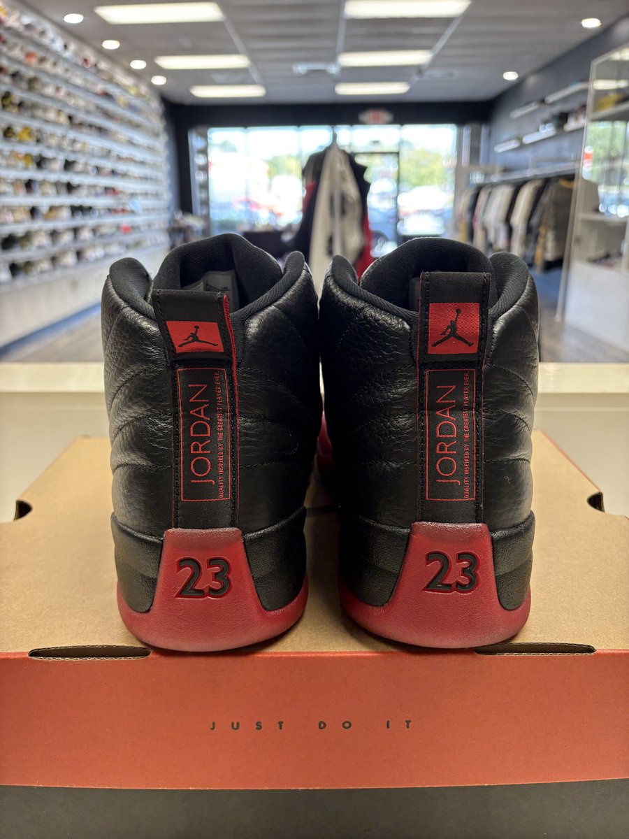 Jordan 12 Flu Game (Pre-owned) Size 10.5