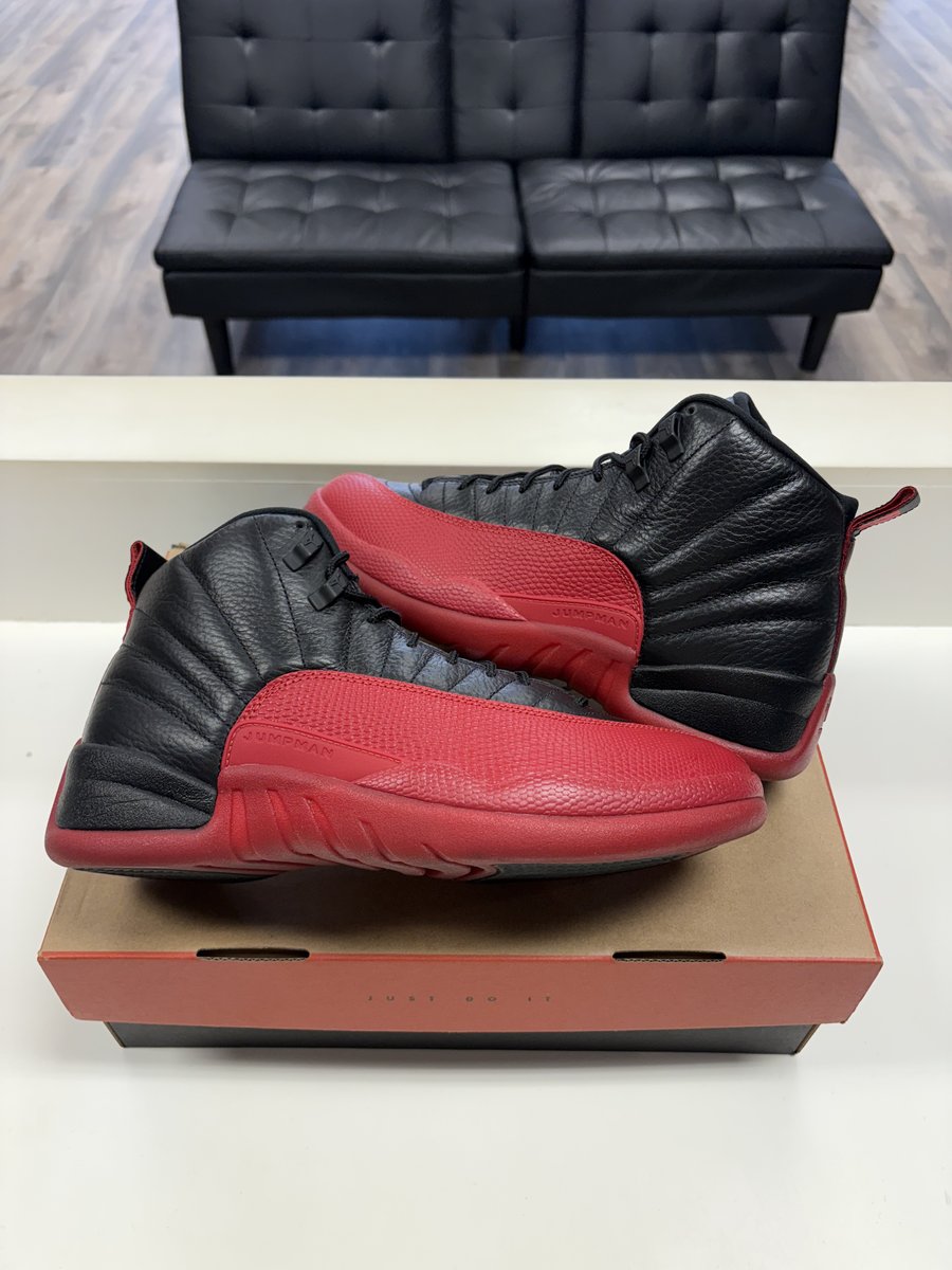 Jordan 12 Flu Game (Pre-owned) Size 10.5