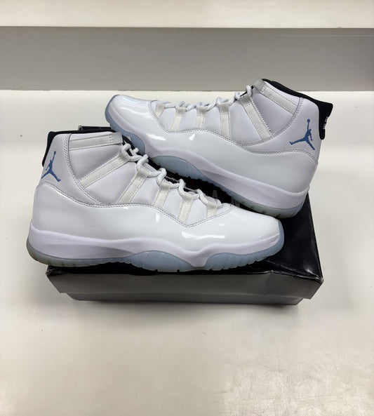 Jordan 11 Legend Blue Pre-owned Size 10.5 (Replacement Box)