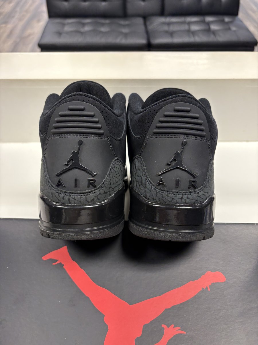 Jordan 3 Black Cat Pre-owned Size 11.5