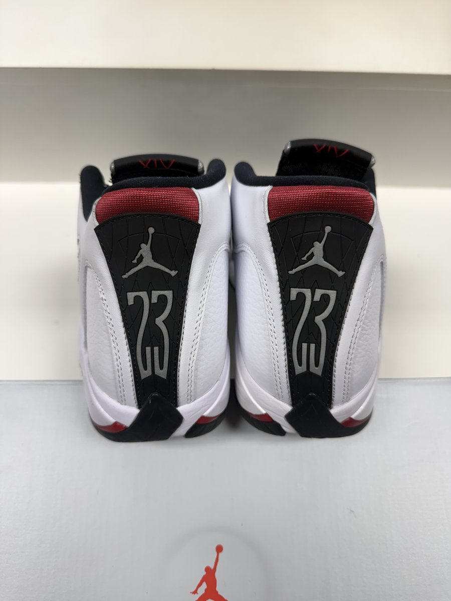 Jordan 14 Black Toe - Pre-owned