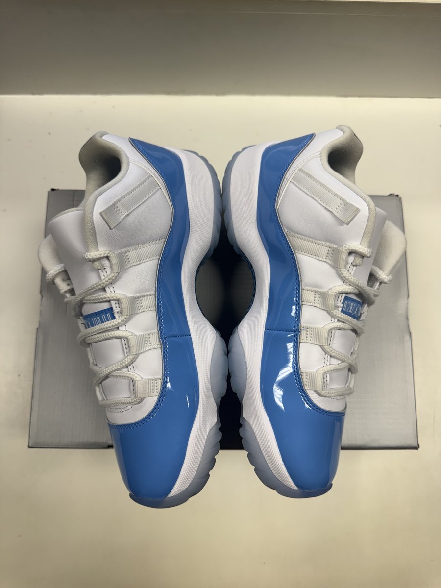 Jordan 11 Low University Blue - Pre-owned