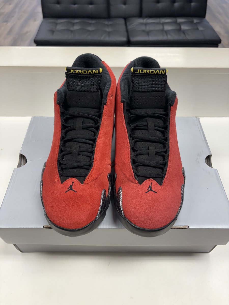 Jordan 14 Ferrari Pre-owned Size 8
