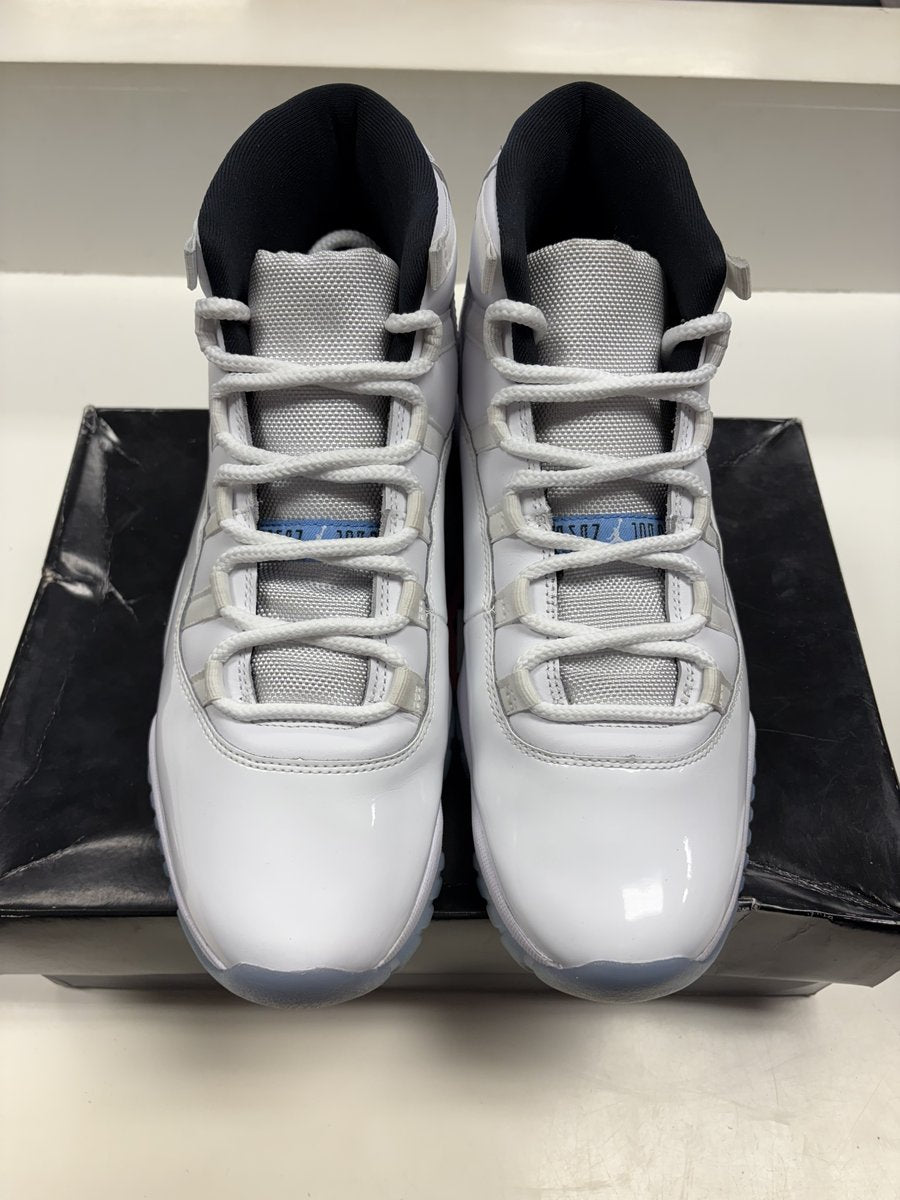 Jordan 11 Legend Blue Pre-owned Size 10.5 (Replacement Box)